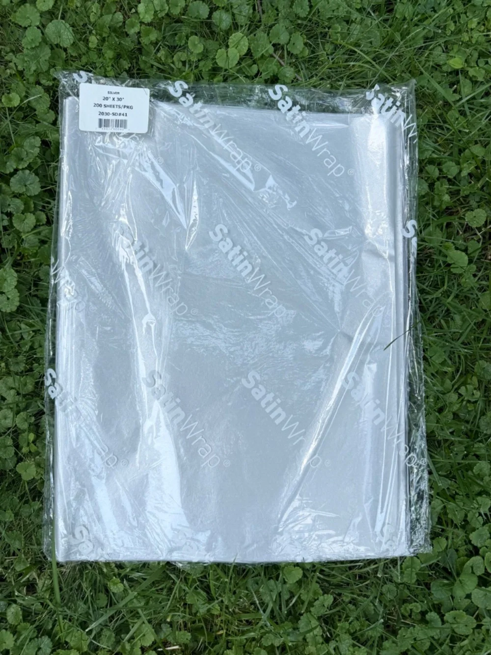 Luxury 20x30in Silver Metallic Bulk Tissue Paper 240 Pieces, NWT